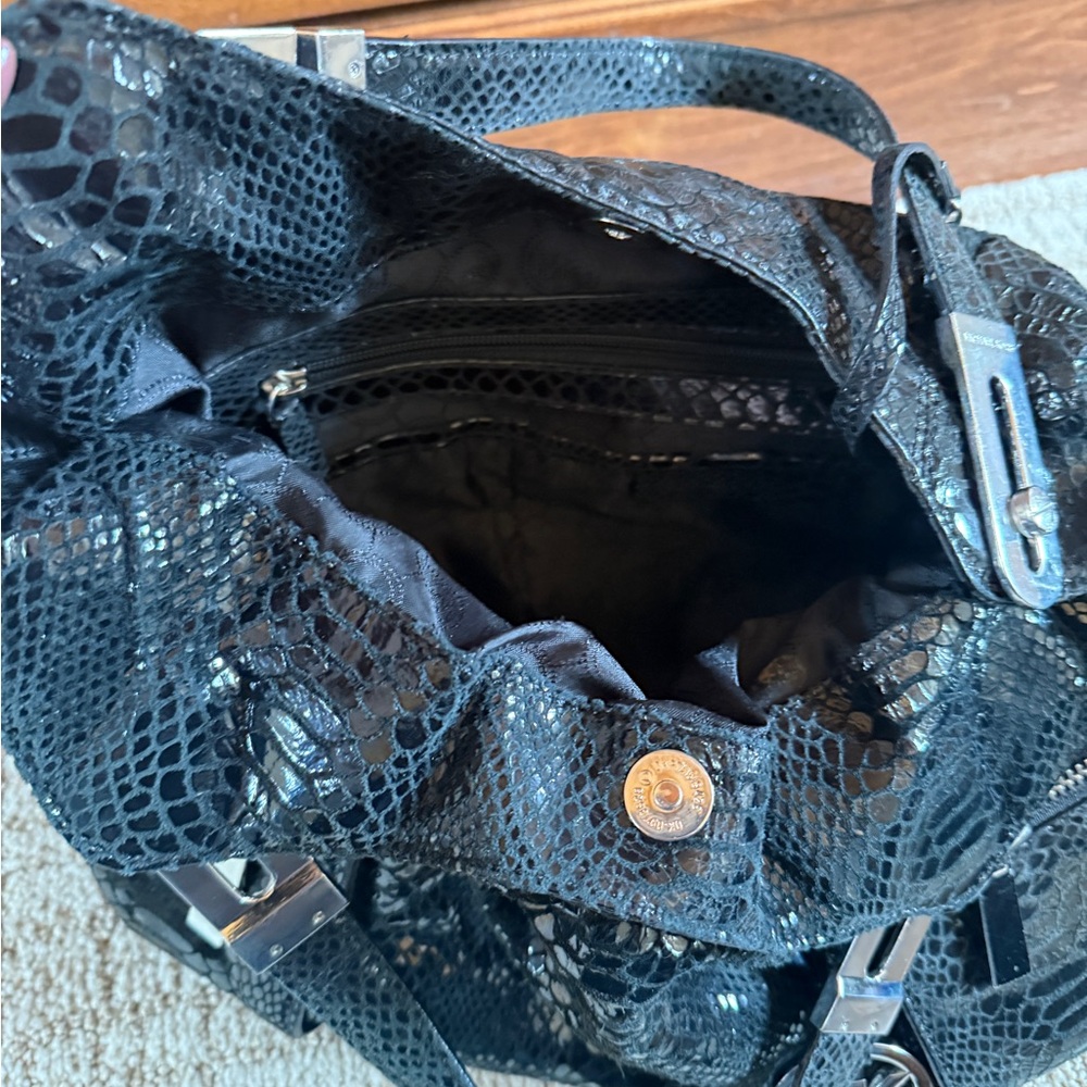 Michael Kors Black Shiny Snakeskin Tote Bag - Picture 5 of 8